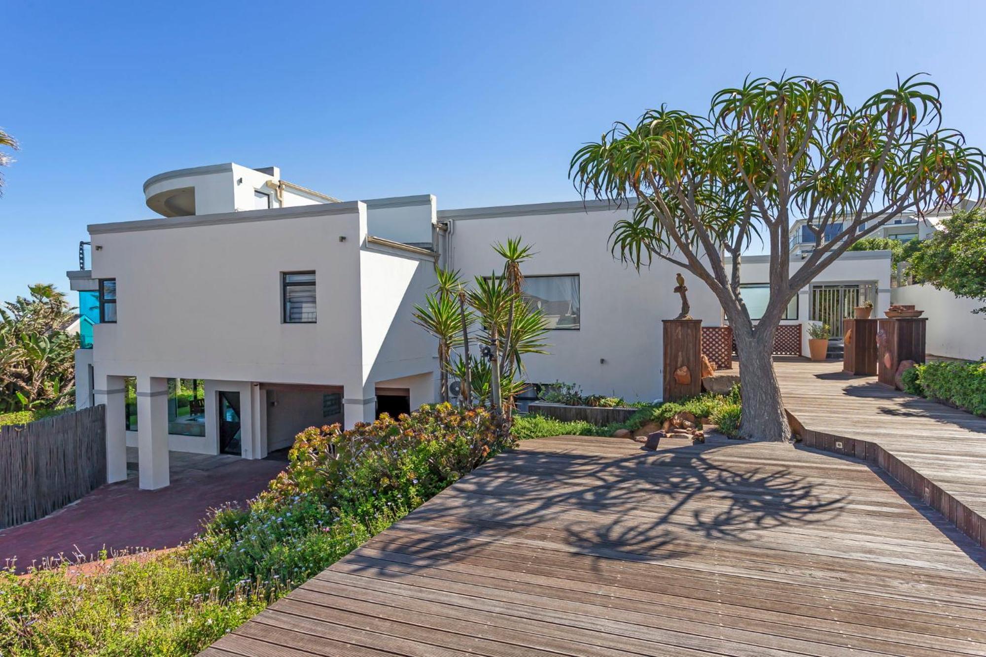 Sir David Baird 22 * Cape Town
