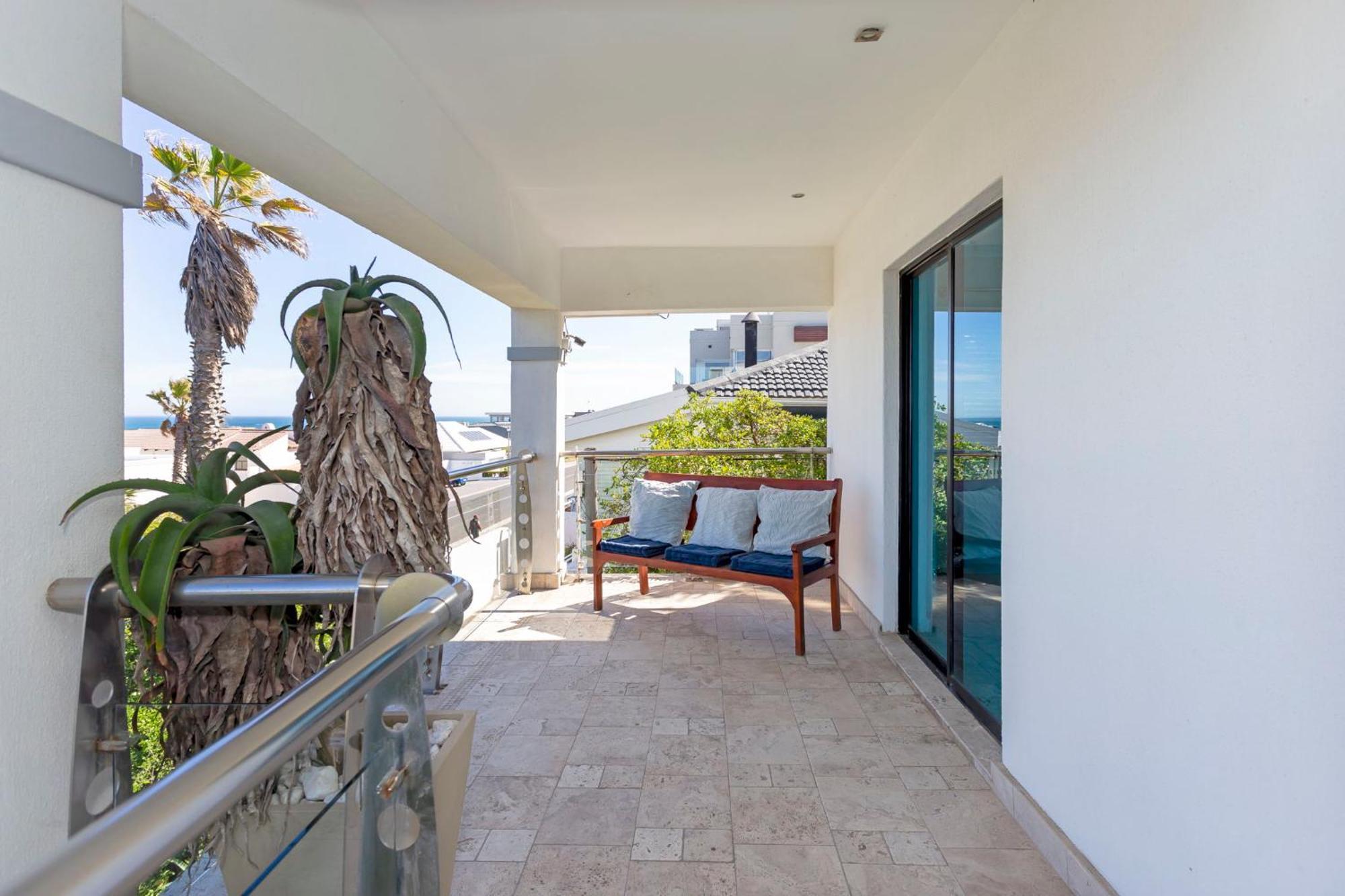 Sir David Baird 22 Villa Le Cap